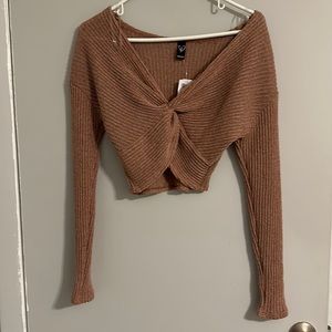 Sexy long sleeve crop top
